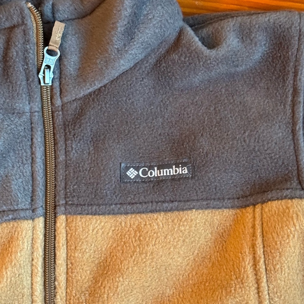 Columbia Jacket - Picture 5 of 7